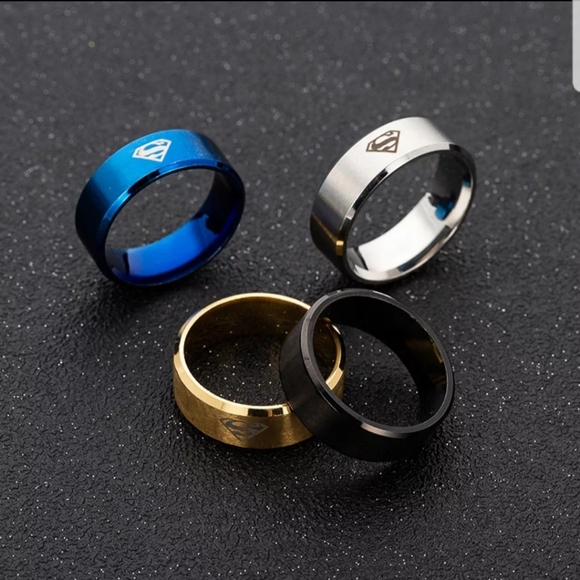 Superman men's Stainless Steel ring !!! - Picture 3 of 4
